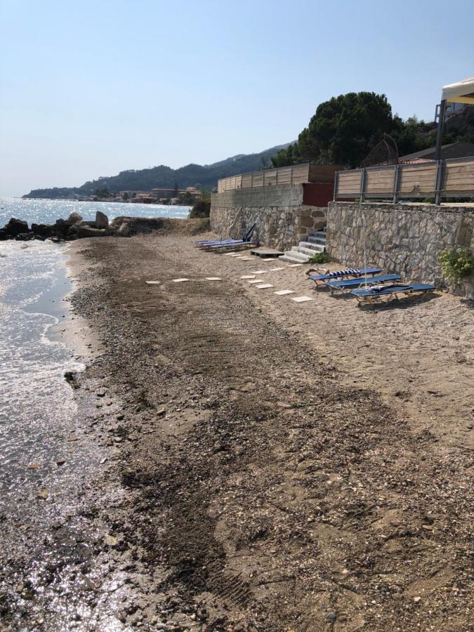 Venetico Beachfront & - 2 Bedroom Appartement