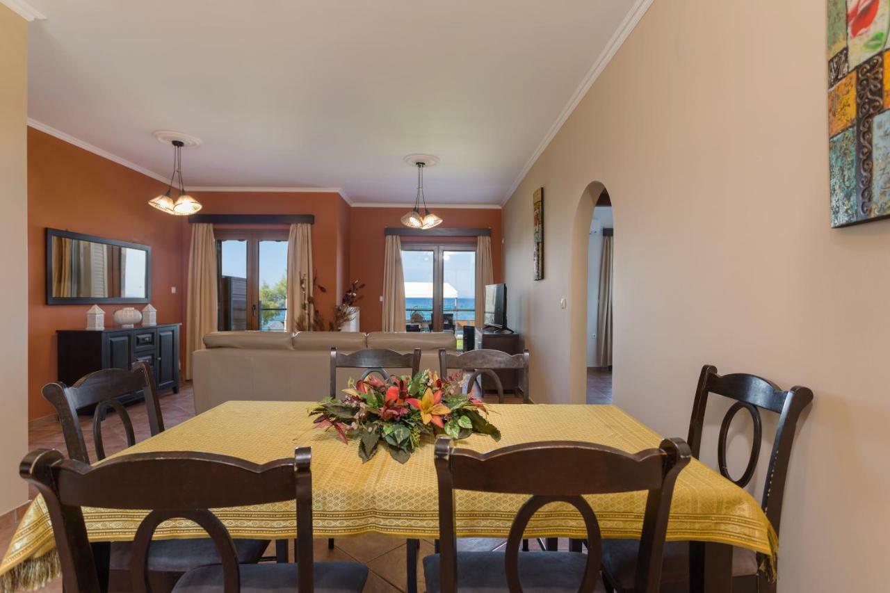 Venetico Beachfront & - 2 Bedroom Apartamento