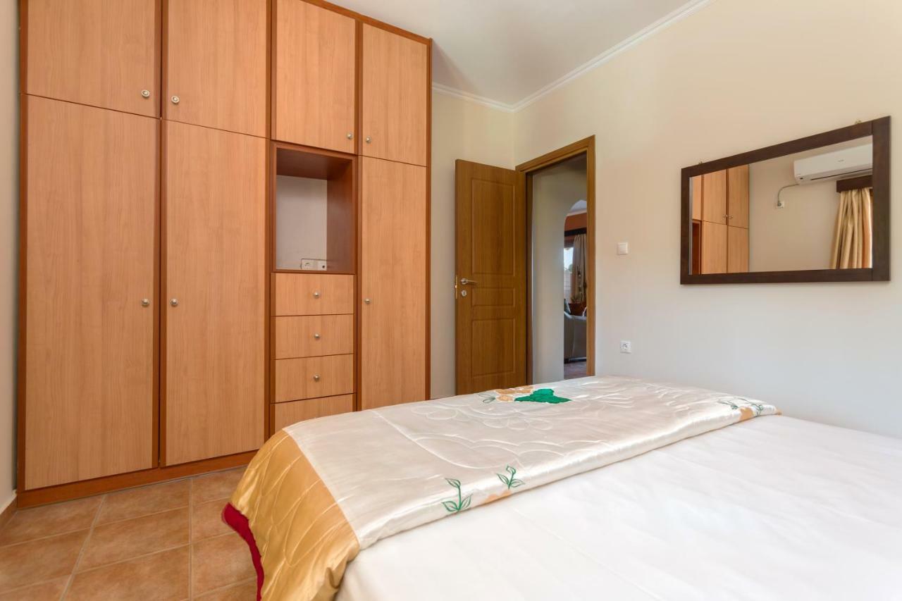 Apartamento Venetico Beachfront & - 2 Bedroom *