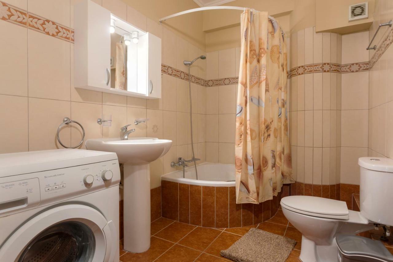 Venetico Beachfront & - 2 Bedroom Appartement *