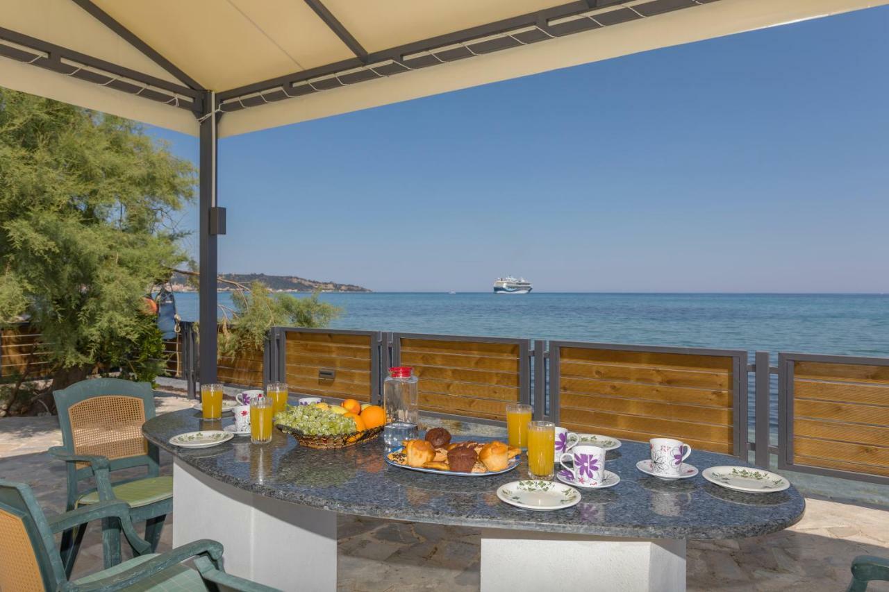 Venetico Beachfront & - 2 Bedroom Appartement *